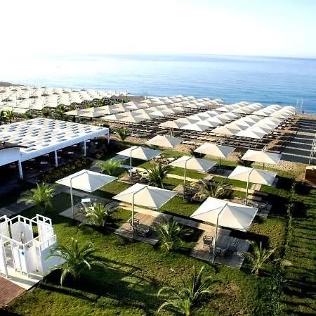 Riolavitas And Hotel Side
